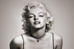 Marilyn Monroe VI - High Quality Canvas Wall Art or Print Poster for Home & Office Decor - Perfect for Living Room, Bedroom, or Gift