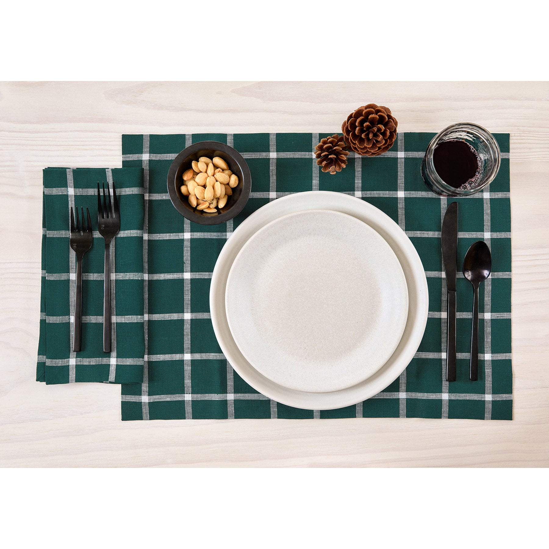 Stylish Windowpane Placemats Set of 4 - Modern Clear Vinyl Table Mats for Dining, Kitchen, and Party Decor - Perfect for Home, Restaurant, and Outdoor Use