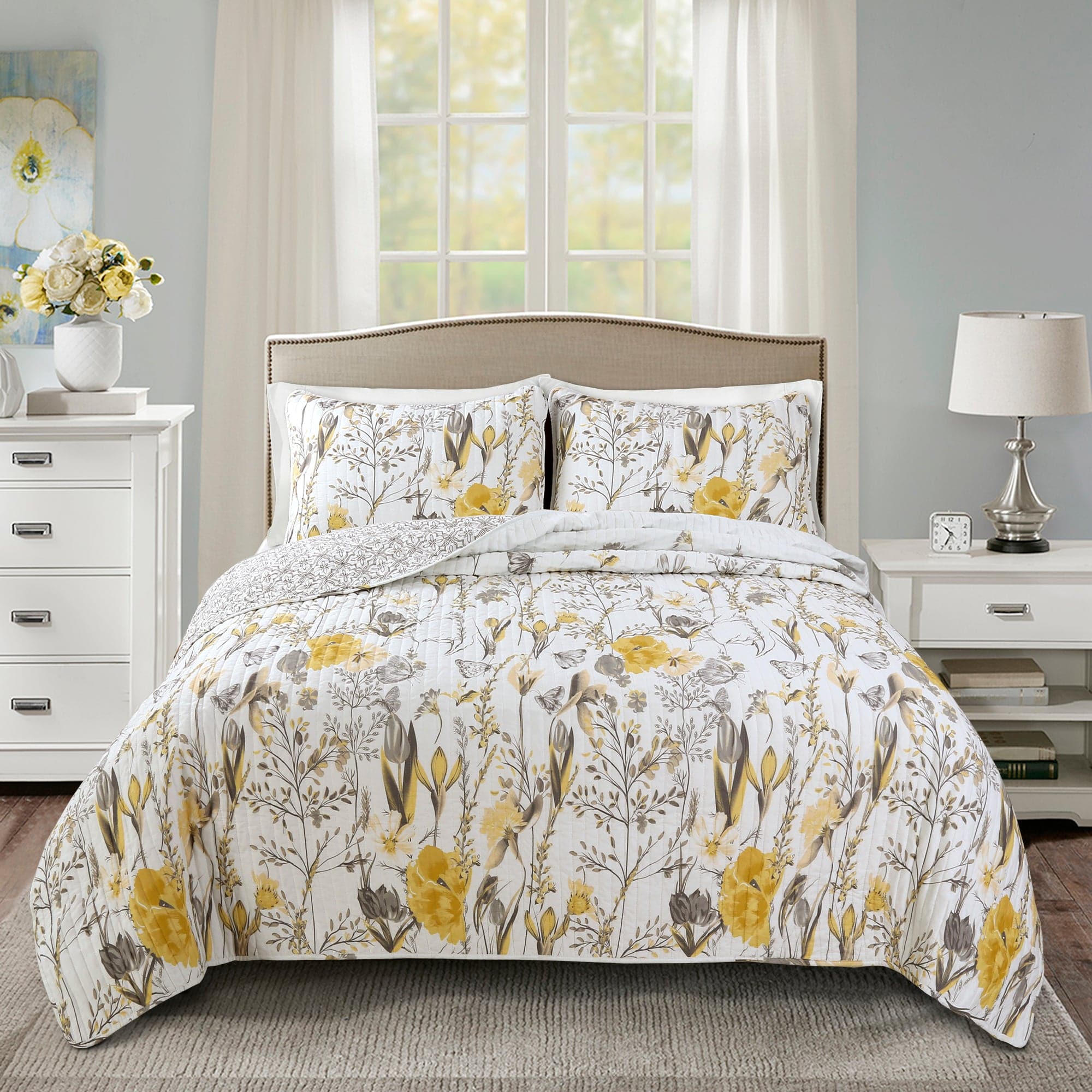 Adalia 3-Piece Quilt Set - Queen Size Bedding Comforter with Matching Pillow Shams - Soft Microfiber for All Seasons - Perfect for Master Bedroom, Guest Room & Cozy Home Decor
