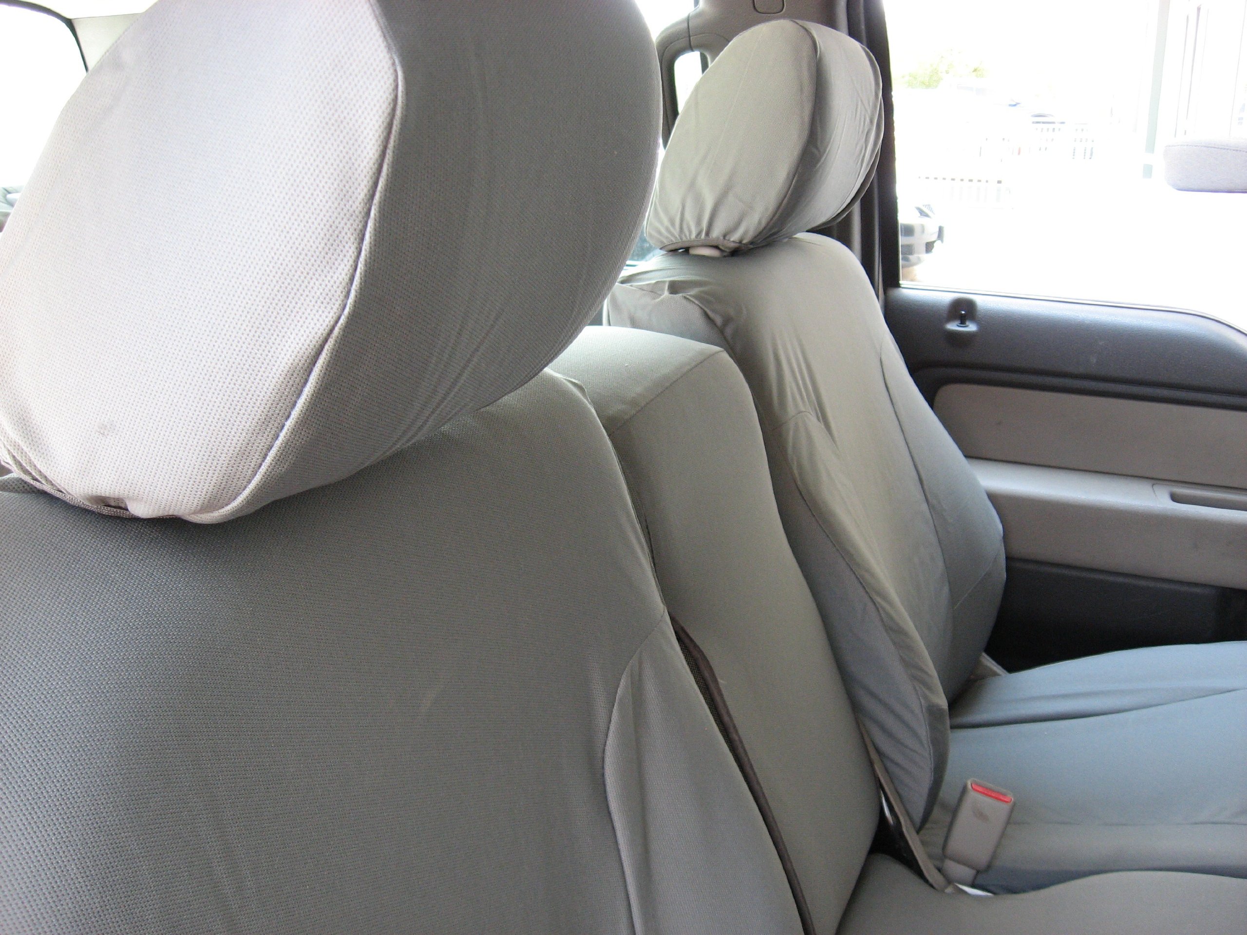 **Durafit Custom Seat Covers for 2009-2010 Ford F150 XLT - Exact Fit 40/20/40 Split Bench Design in Gray - Perfect for Truck Protection & Style**    *(Use Case: Ideal for truck owners seeking durable, stylish seat covers to protect against spills, stains, and wear while enhancing interior aesthetics.)*