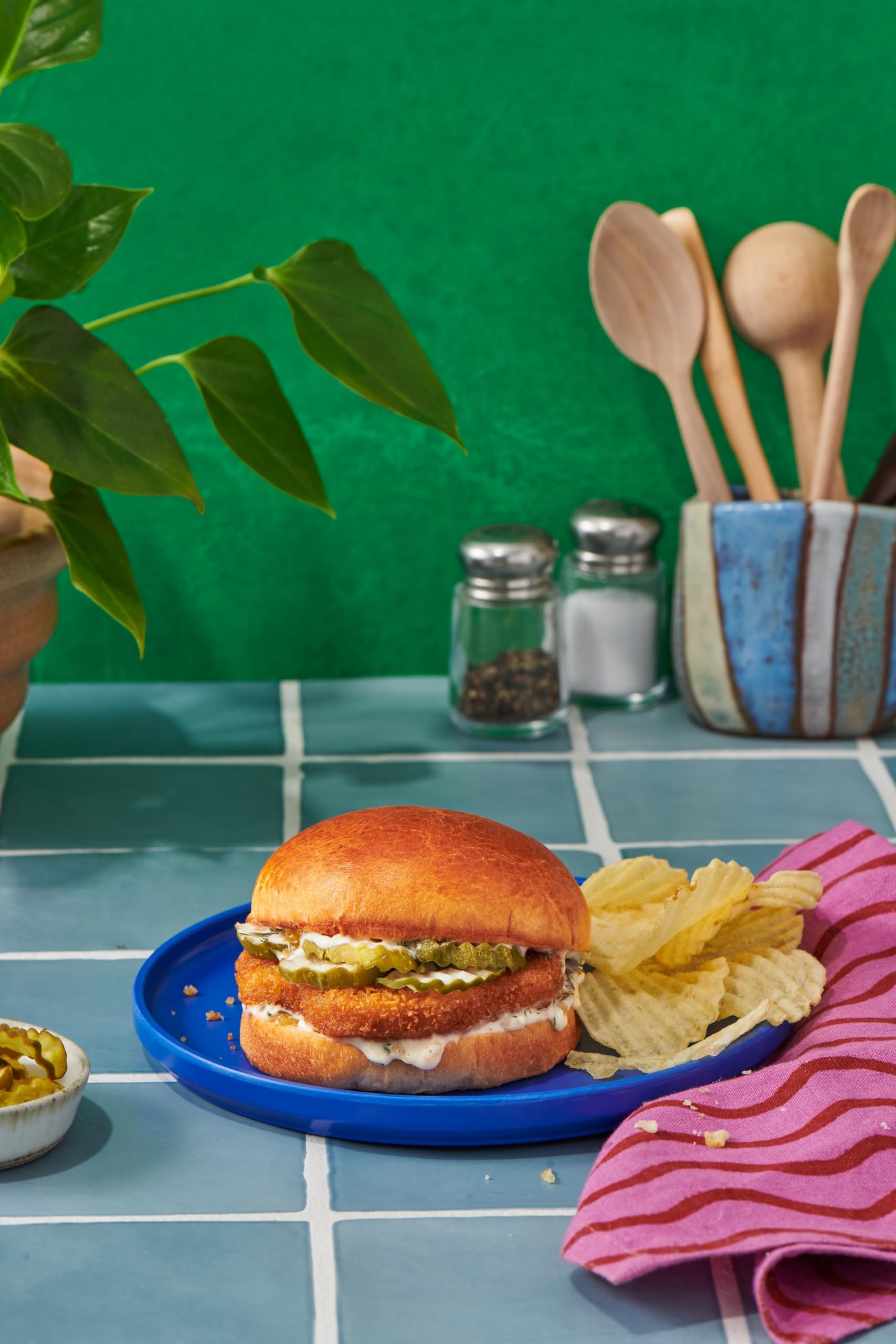 Impossible Chicken Patties Plant-Based - 5 Pack (13.5 Oz) | Vegan Meat Alternative for Burgers, Sandwiches & Meal Prep