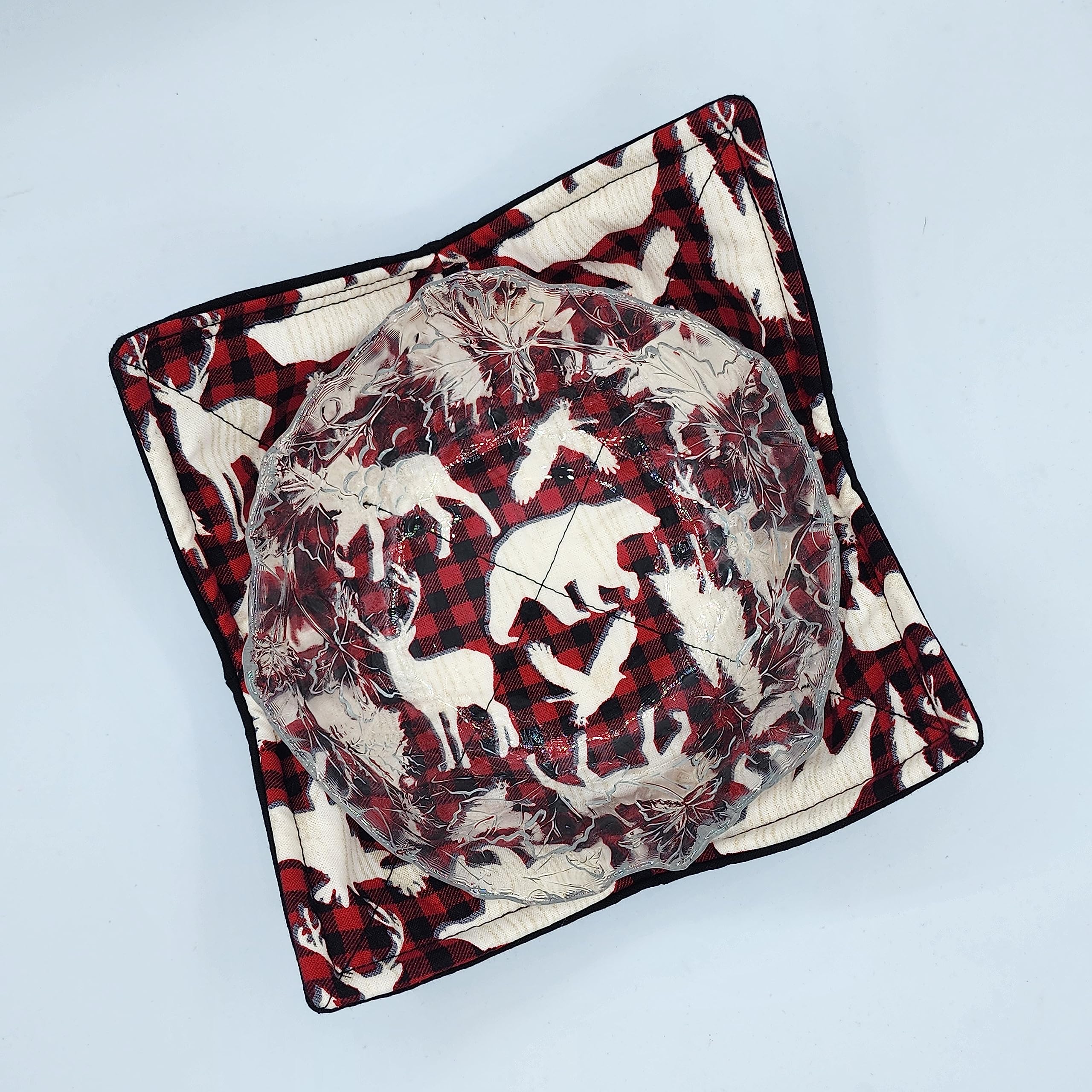 Woodland Wildlife Buffalo Plaid Microwave Cozy - Reversible Red & Black Microwavable Bowl Cover - Bear Moose Deer Eagle Rustic Design - Perfect for Soup, Coffee, and Food Warming - Ideal Housewarming Gift for Country Cabin & Kitchen Use