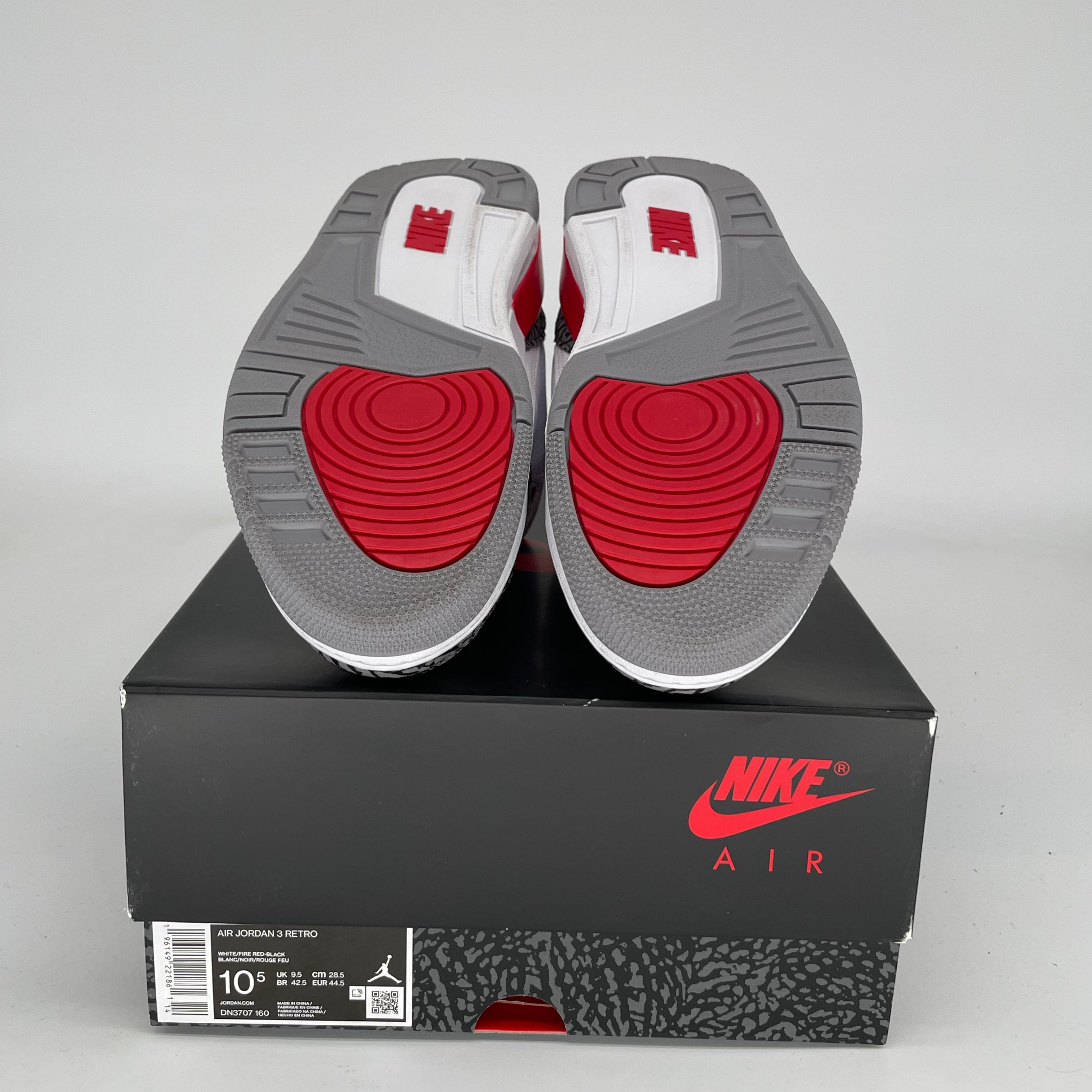 AIR JORDAN 3 Retro Fire Red Men's Basketball Shoes Size 10.5 DN3707-160 - Perfect for Sneaker Collectors & Streetwear Fashion