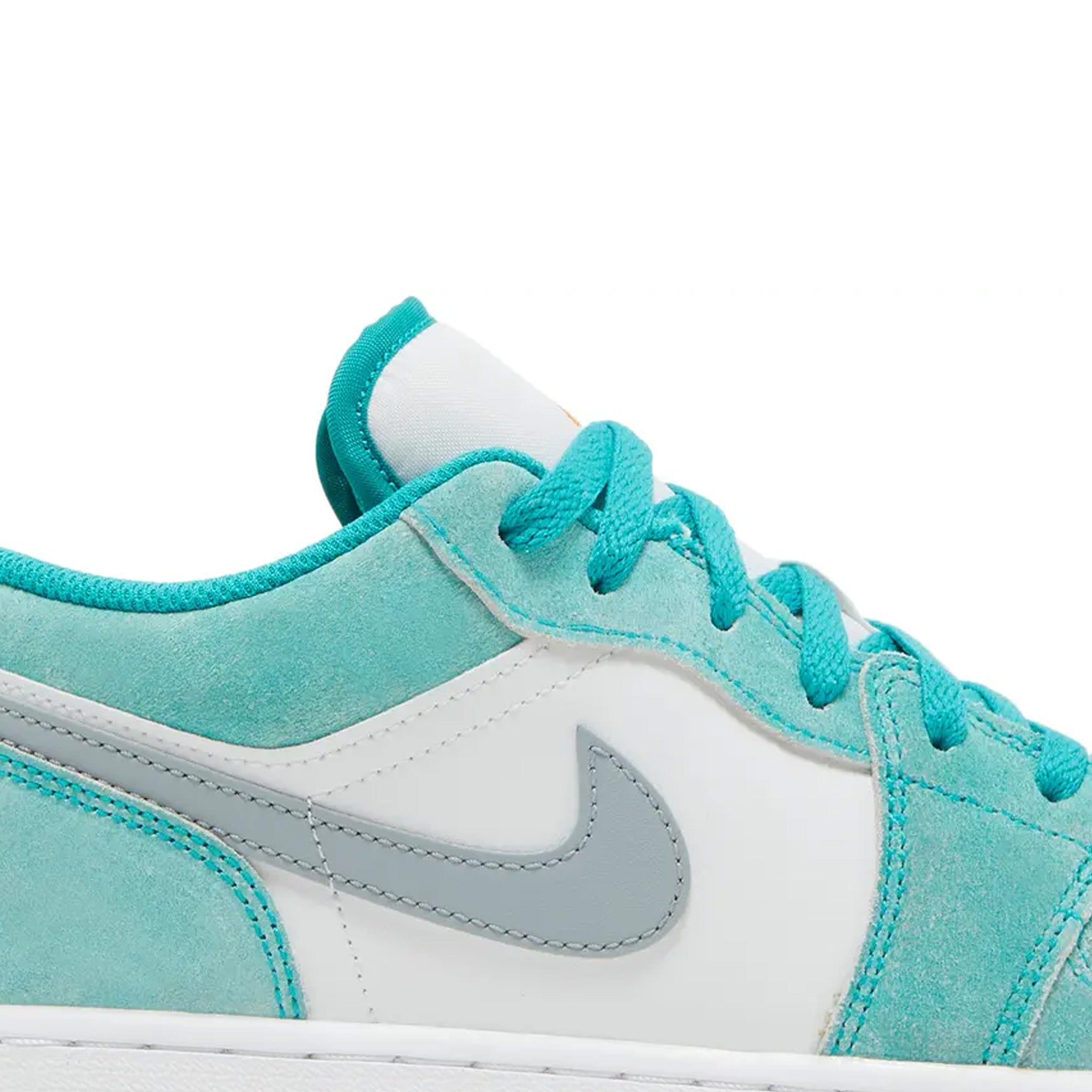 Air Jordan 1 Low 'Emerald' GS Sneakers (2022) - Women's Basketball Shoes for Casual Wear & Street Fashion