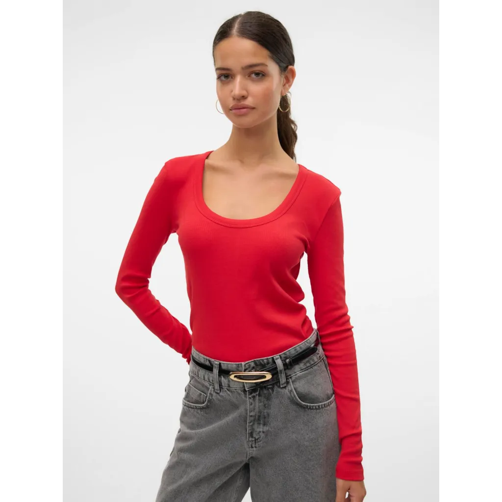 Vero Moda Women's Cotton Scoop Neck Basic T-Shirt - Soft Casual Tee for Everyday Wear, Layering & Outfit Styling