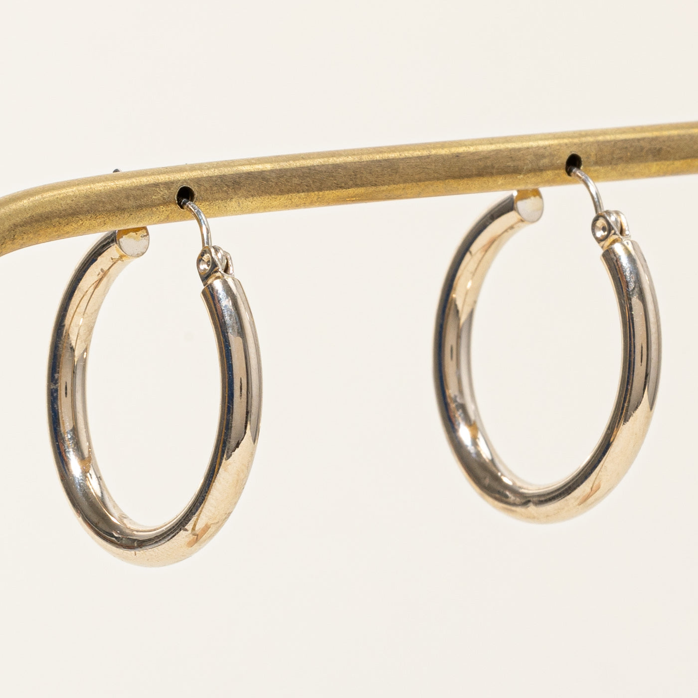 14K Yellow Gold Hoop Earrings for Women - Classic Circle Dangle Earrings for Everyday Wear & Special Occasions | Hypoallergenic, Tarnish-Resistant Jewelry Gift