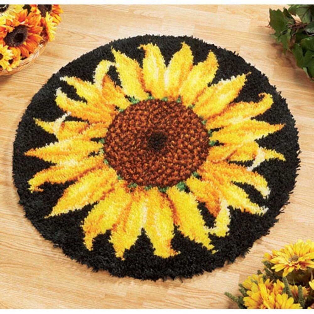 Sunflower Latch Hook Rug Kit for Beginners - DIY Needlepoint Crochet Yarn Craft Set for Adults & Kids - 45x45cm Round Embroidery Carpet Cushion - Perfect for Home Decor, Christmas Gifts & Cozy Living Room Accents