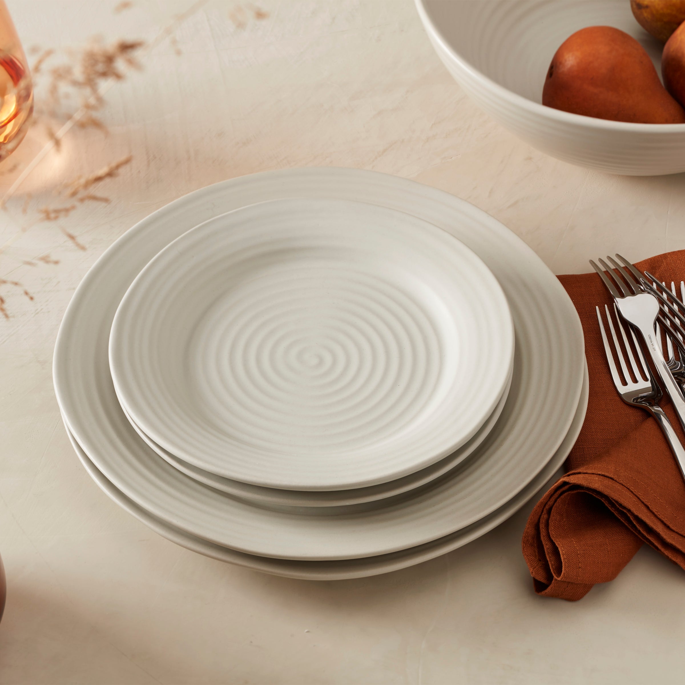 Premium Ridge White 12-Piece Dinnerware Set - Elegant Porcelain Plates, Bowls & Mugs for Formal Dining, Entertaining & Everyday Use