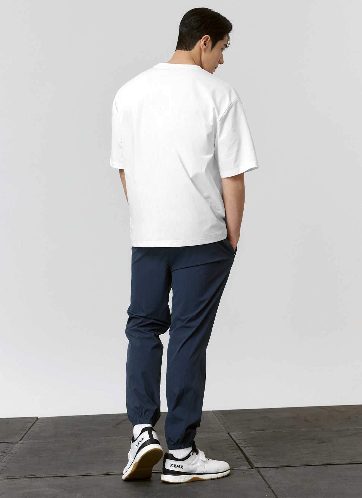 Cool Breeze Oversized Pocket Short Sleeve T-Shirt for Men - Casual Summer Comfort Wear for Beach, Travel & Lounge