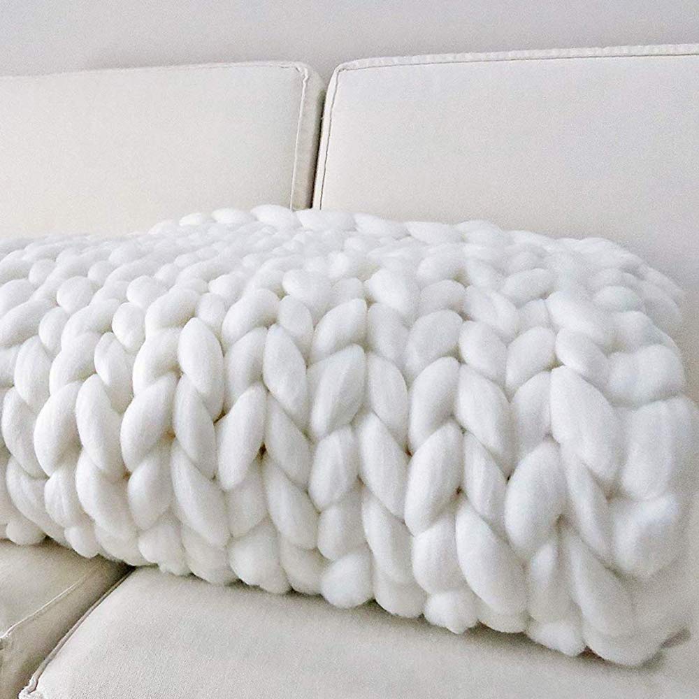 **Chunky Knitting Yarn for Arm Knitting - Super Bulky Roving Yarn for Giant Knit Throws, Blankets, and Home Decor - Perfect for DIY Bedroom, Pet Beds, Sofa, Chair, and Yoga Mat Rugs**