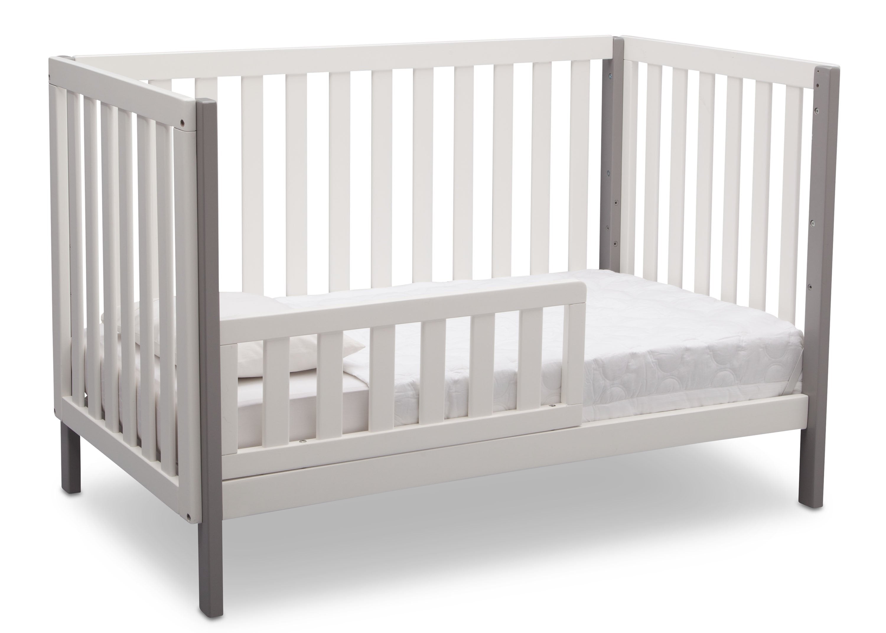 Milo 3-in-1 Convertible Baby Crib - White Wooden Nursery Bed with Toddler Rail & Daybed Conversion - Perfect for Newborns to Toddlers in Modern Nursery Rooms
