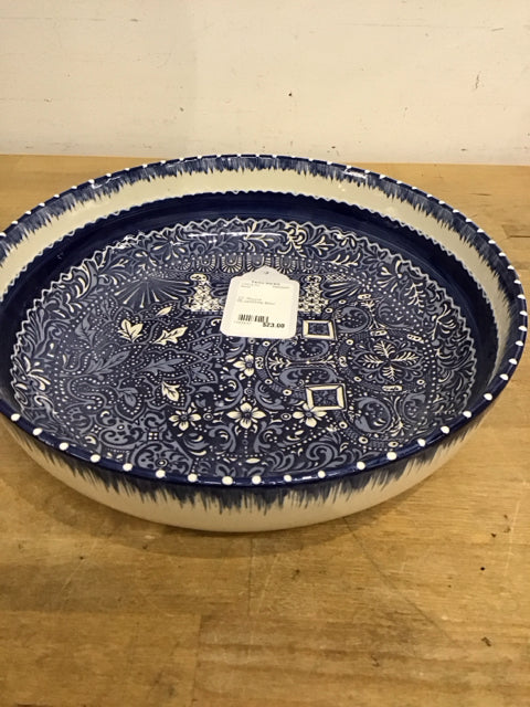 12-Piece Round Blue and White Ceramic Bowl Set - Perfect for Serving Salads, Soups, and Snacks at Parties and Family Dinners