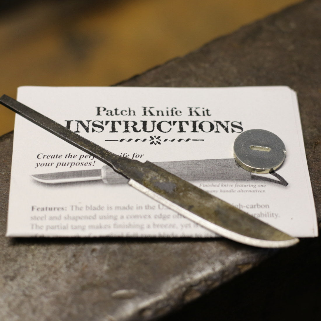 High-Quality Patch Knife S3028 P1430 - Professional Multi-Purpose Cutting Tool for DIY, Crafting, and Outdoor Adventures