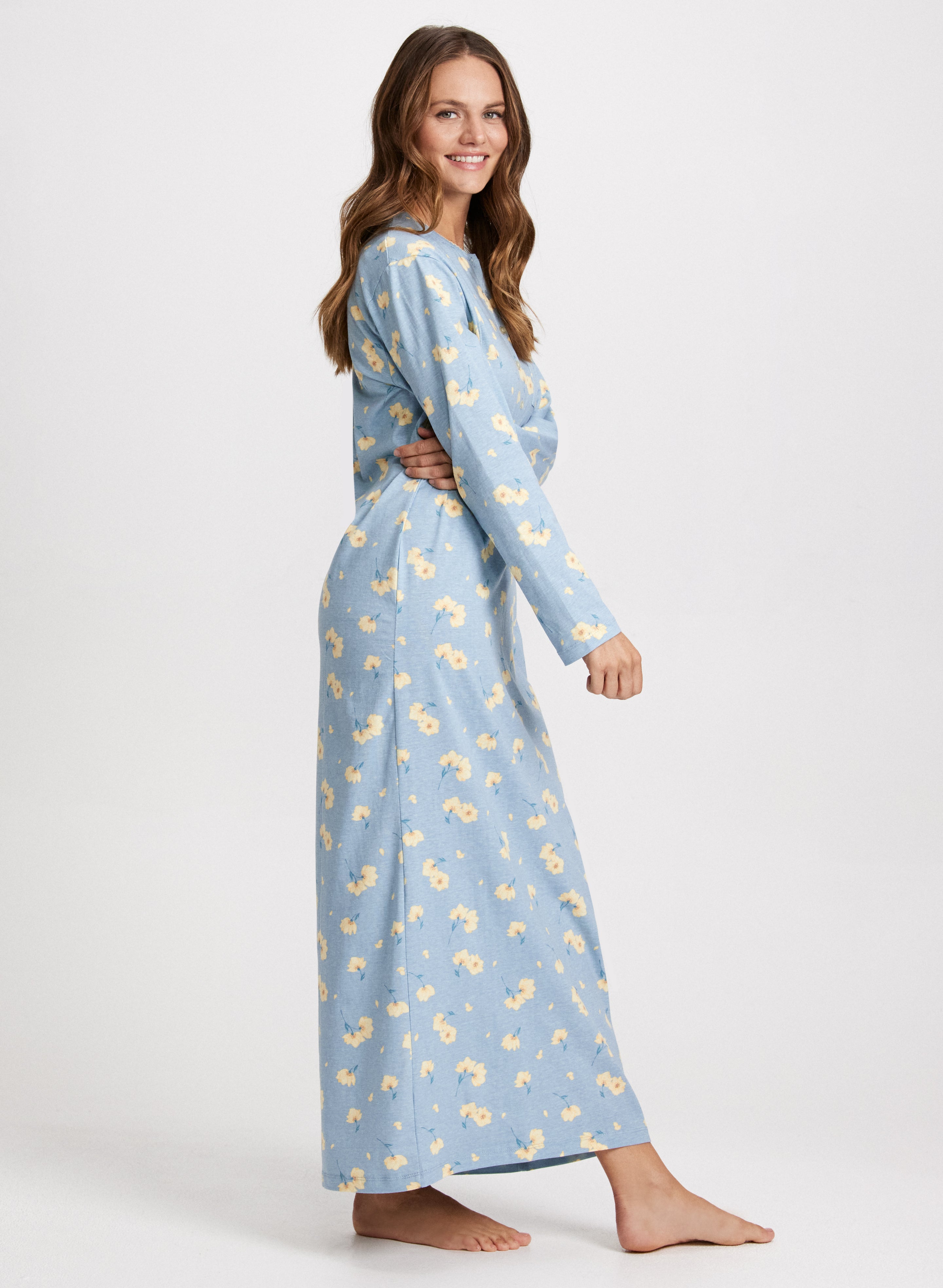Floral Long Sleeve Nightgown for Women - Soft Comfortable Sleepwear for Relaxing at Home or Romantic Evenings