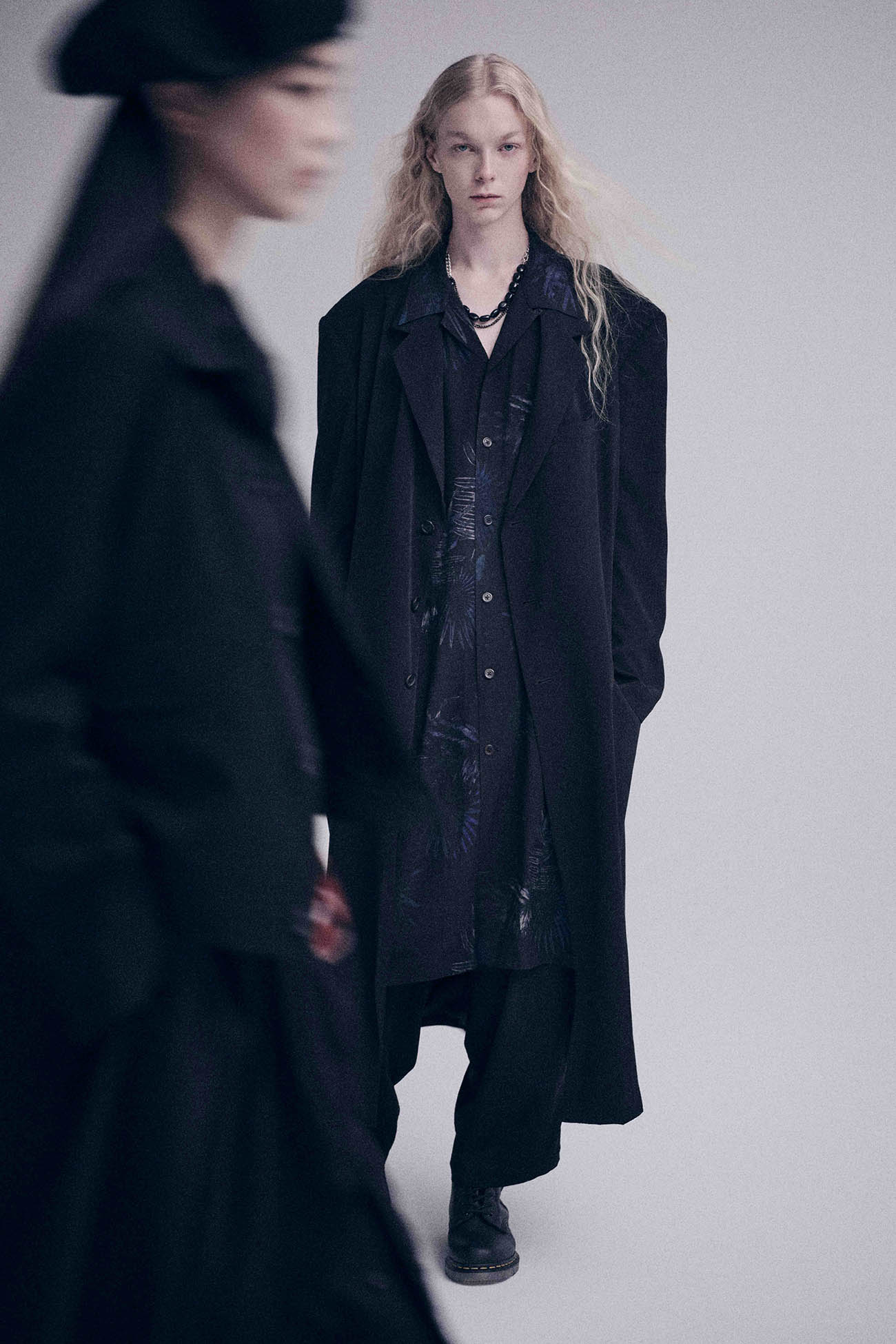 Elegant Crepe de Chine Oversized Notched Lapel Long Jacket for Women - Perfect for Office Wear, Evening Events & Special Occasions