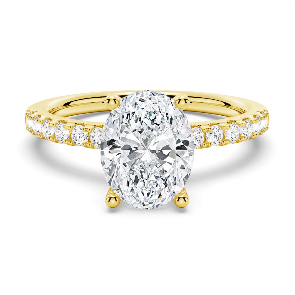 Petite Micropavé Oval Moissanite Engagement Ring - Dainty Wedding Band for Women, Promise Ring, Anniversary Gift - Perfect for Proposals, Bridal Jewelry & Special Occasions