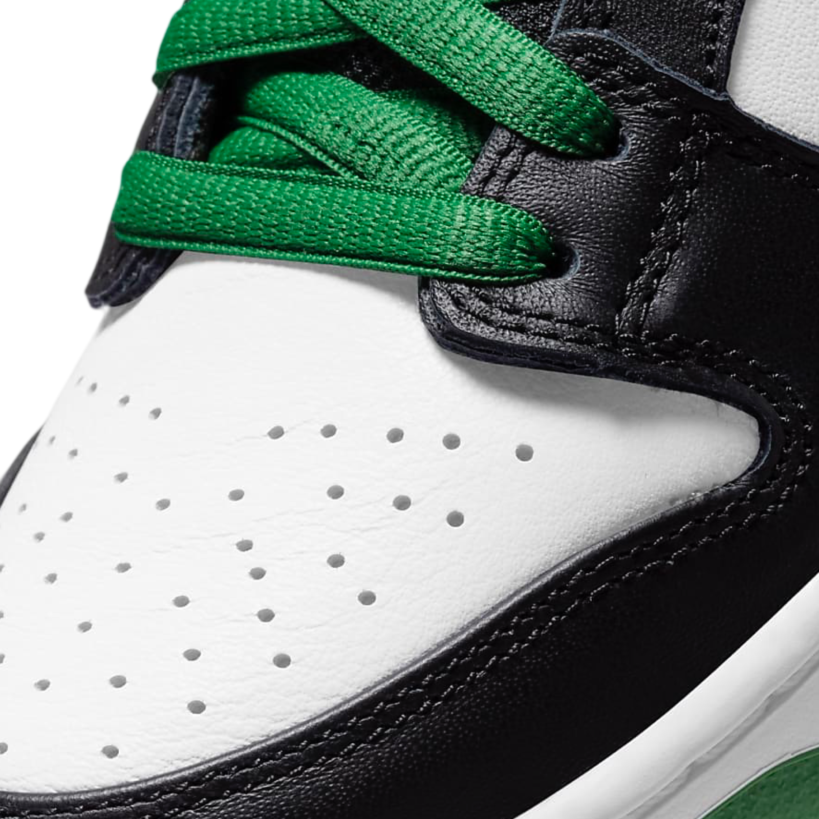 Nike SB Dunk Low Pro Skateboarding Shoes - Classic Green, Black & White Colorway | Perfect for Streetwear, Skateboarding & Casual Wear