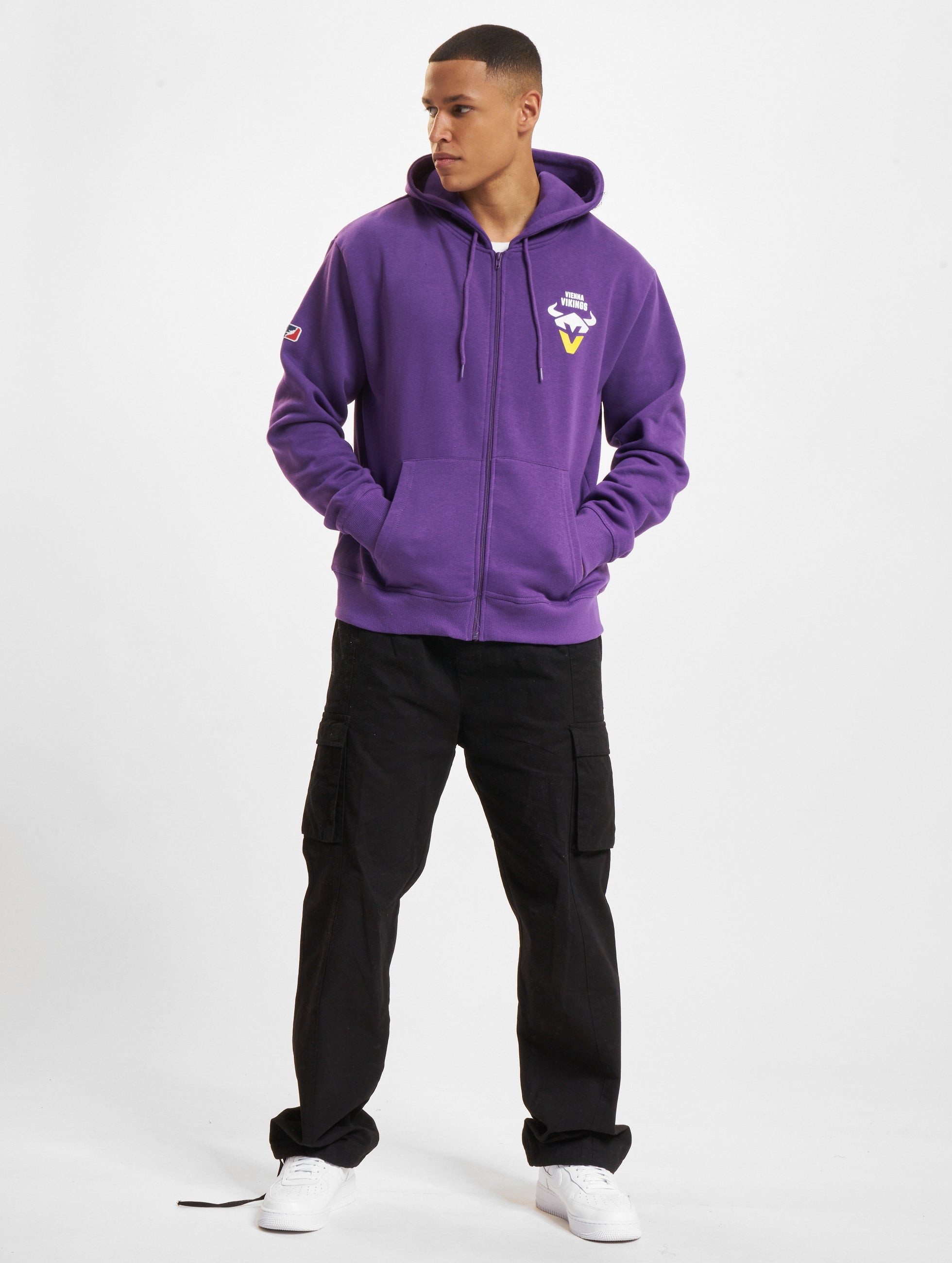 Vienna Vikings Zipper Hoodie - Stylish & Comfortable Pullover for Men & Women - Perfect for Casual Wear, Sports & Outdoor Activities