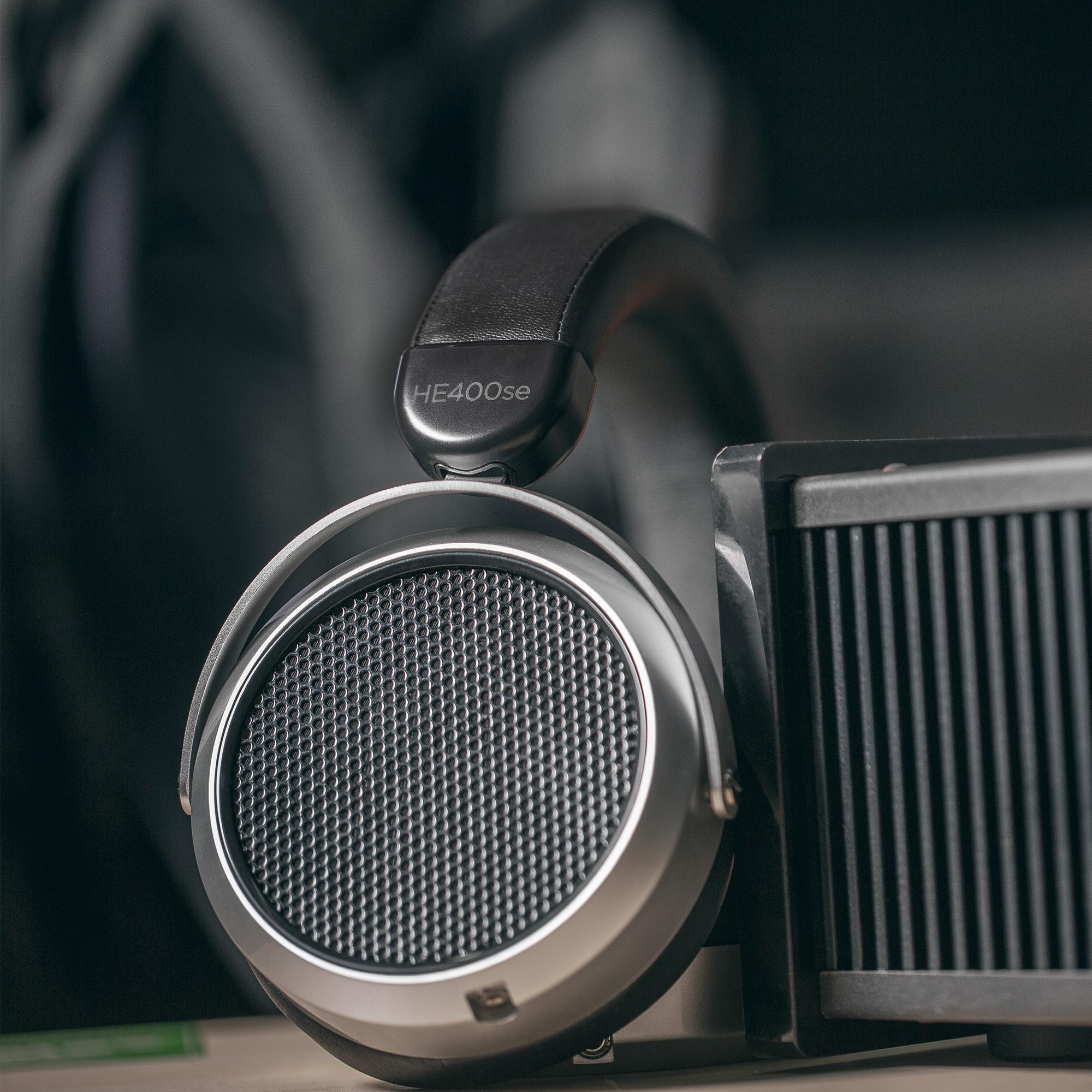 HIFIMAN HE 400SE V2 Planar Magnetic Headphones - High-Fidelity Over-Ear Open-Back Headphones for Audiophiles, Music Lovers & Studio Monitoring