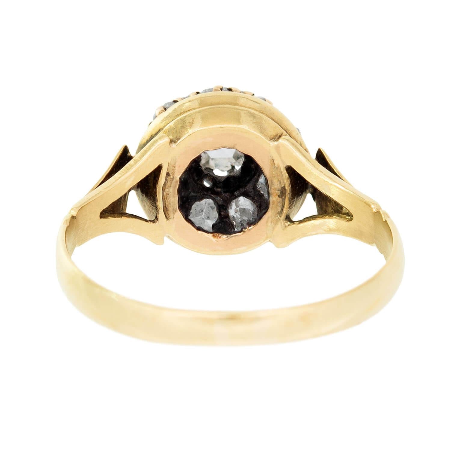 Exquisite Victorian Style 18k Gold Diamond Halo Engagement Ring - Perfect for Weddings, Anniversaries & Special Occasions