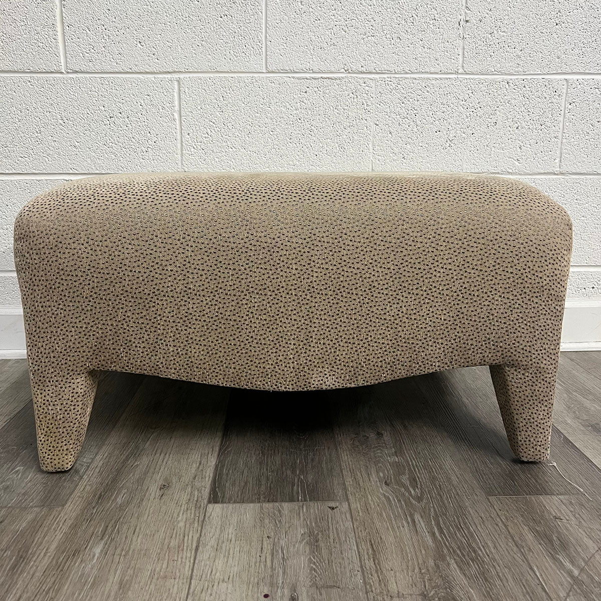 Comfortable Upholstered Chair with Ottoman Set - Modern Living Room Furniture for Relaxing & Lounging - Perfect for Home, Office, or Reading Nook
