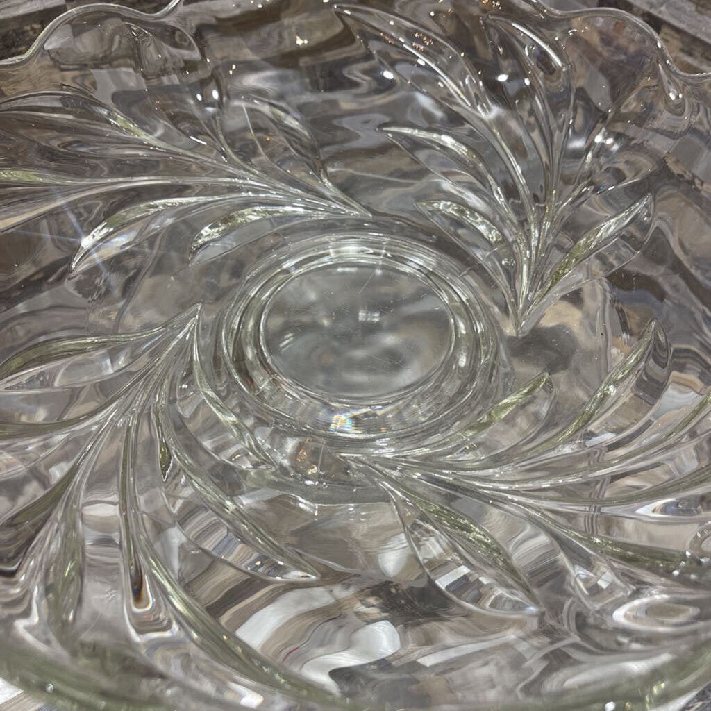 Leaf Pattern Swirl Glass Bowl with Scalloped Rim - 12