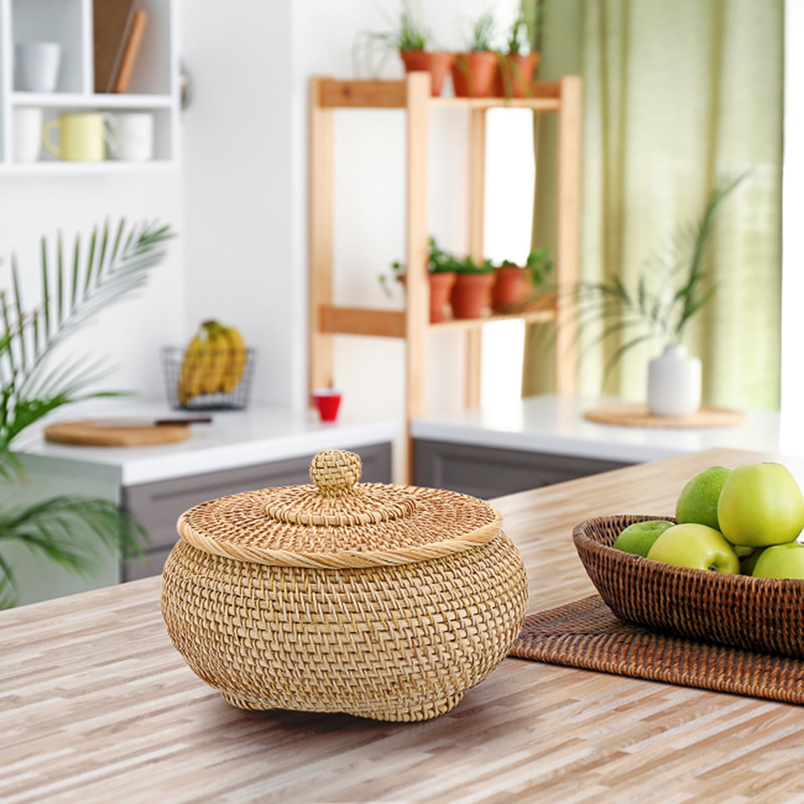 Hipiwe Round Rattan Basket with Lid - Handwoven Wicker Storage Bin for Picnic, Bread, Home & Bathroom Organization - Small Decorative Box for Shelves, Multi-Purpose Tray (Perfect for Farmhouse Decor, Gift Wrapping & Clutter Control)