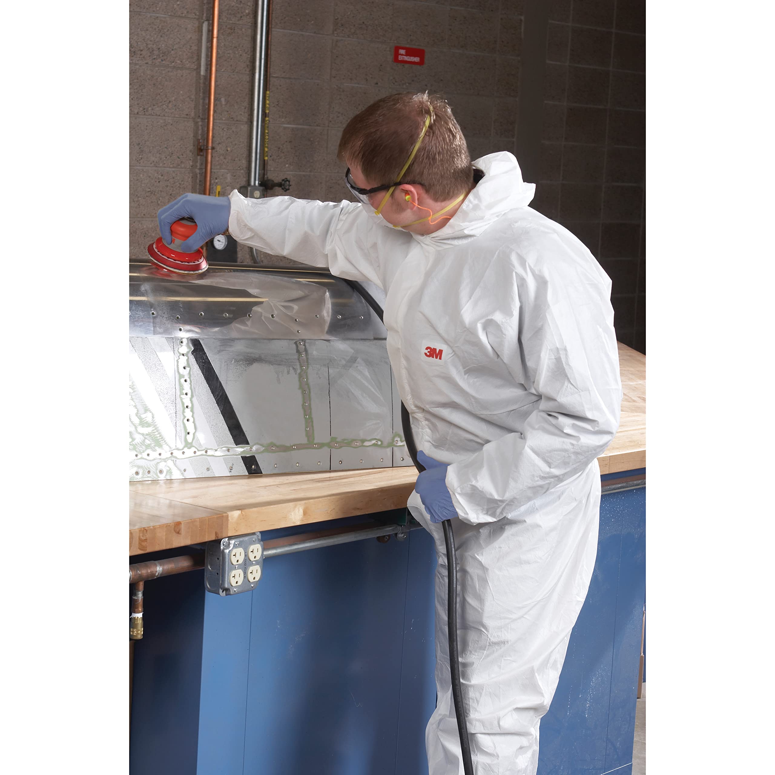 3M 4510 Disposable Microporous Laminate Coverall with Elastic Cuffs - White, Medium (25-Pack) | Protective Workwear for Healthcare, Construction & Industrial Safety