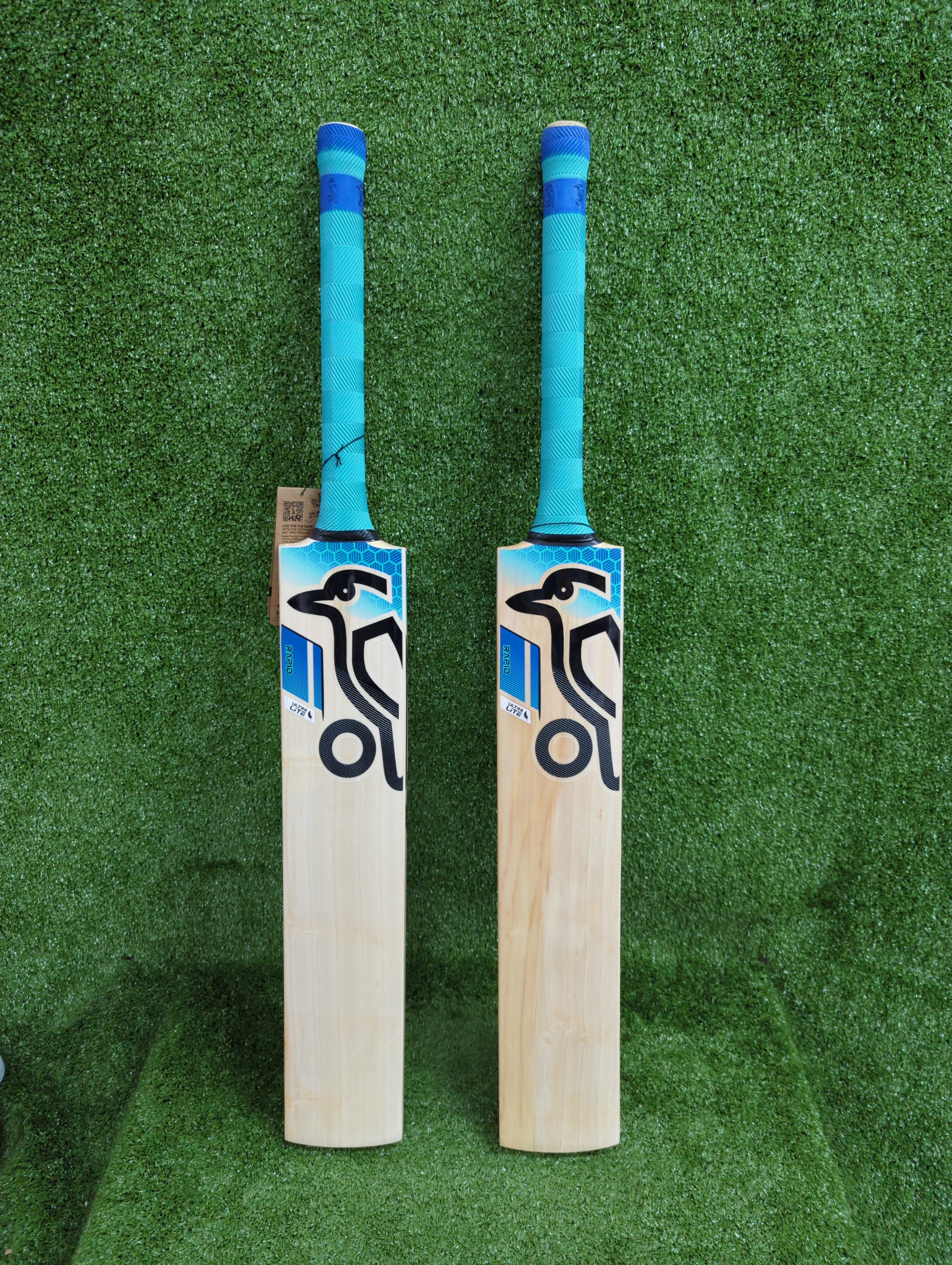 Kookaburra Rapid Ultralite English Willow Cricket Bat - Lightweight & Durable for Professional & Amateur Players - Perfect for Matches, Practice & Training Sessions