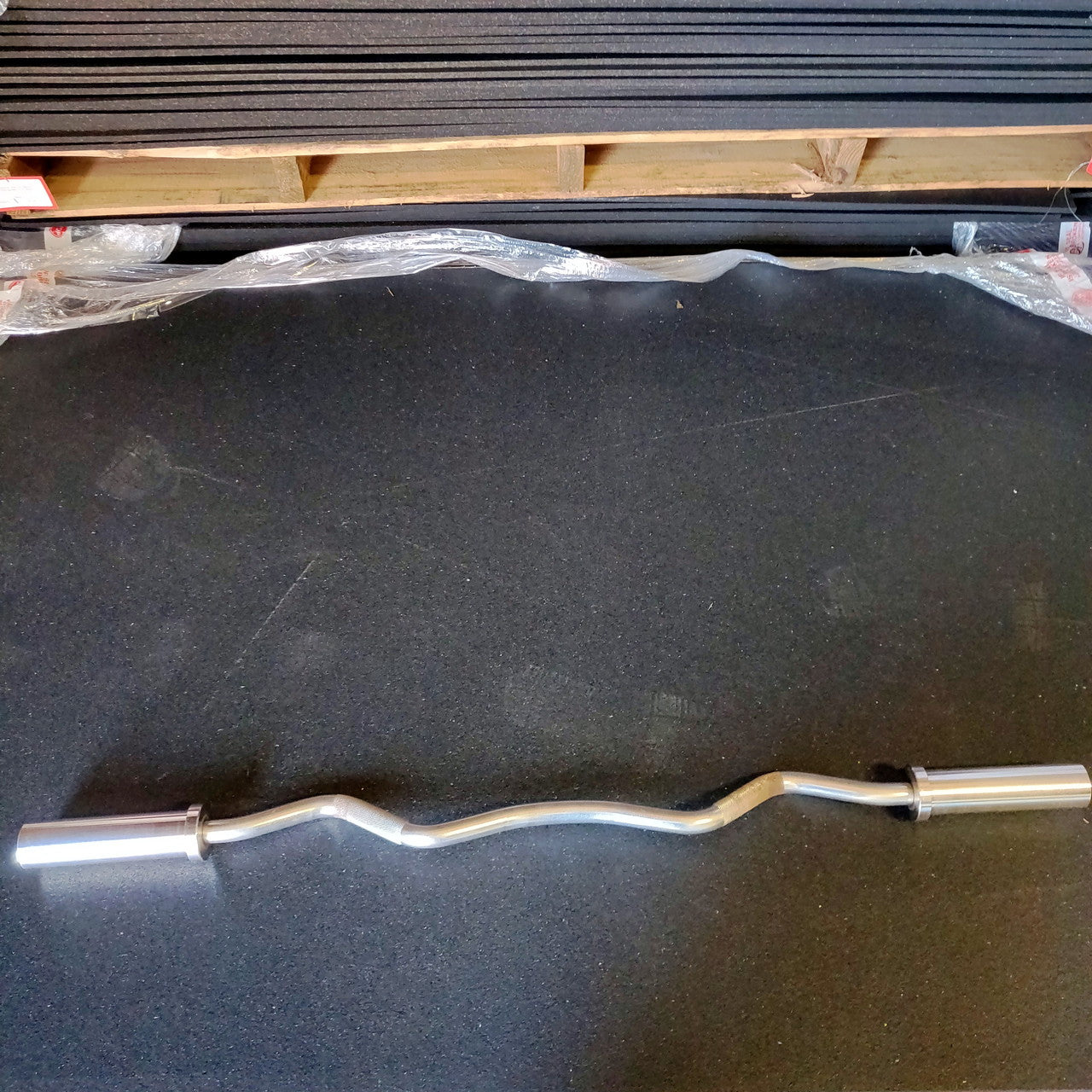 Premium Used Curl Bar for Strength Training - Perfect for Home Gym, Weightlifting & Fitness Workouts