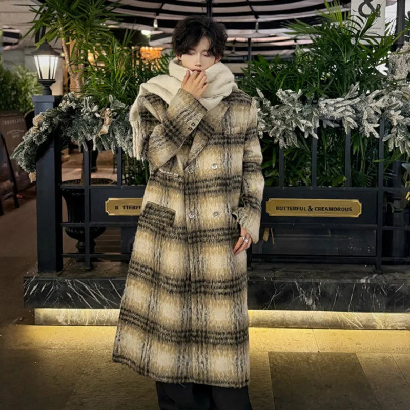 Wool Plaid Coat for Women - Turn Down Collar, Contrast Color Pockets, Single Breasted Winter Jacket | High Street Fashion 2024 | Perfect for Office Wear, Casual Outings & Cold Weather Layering
