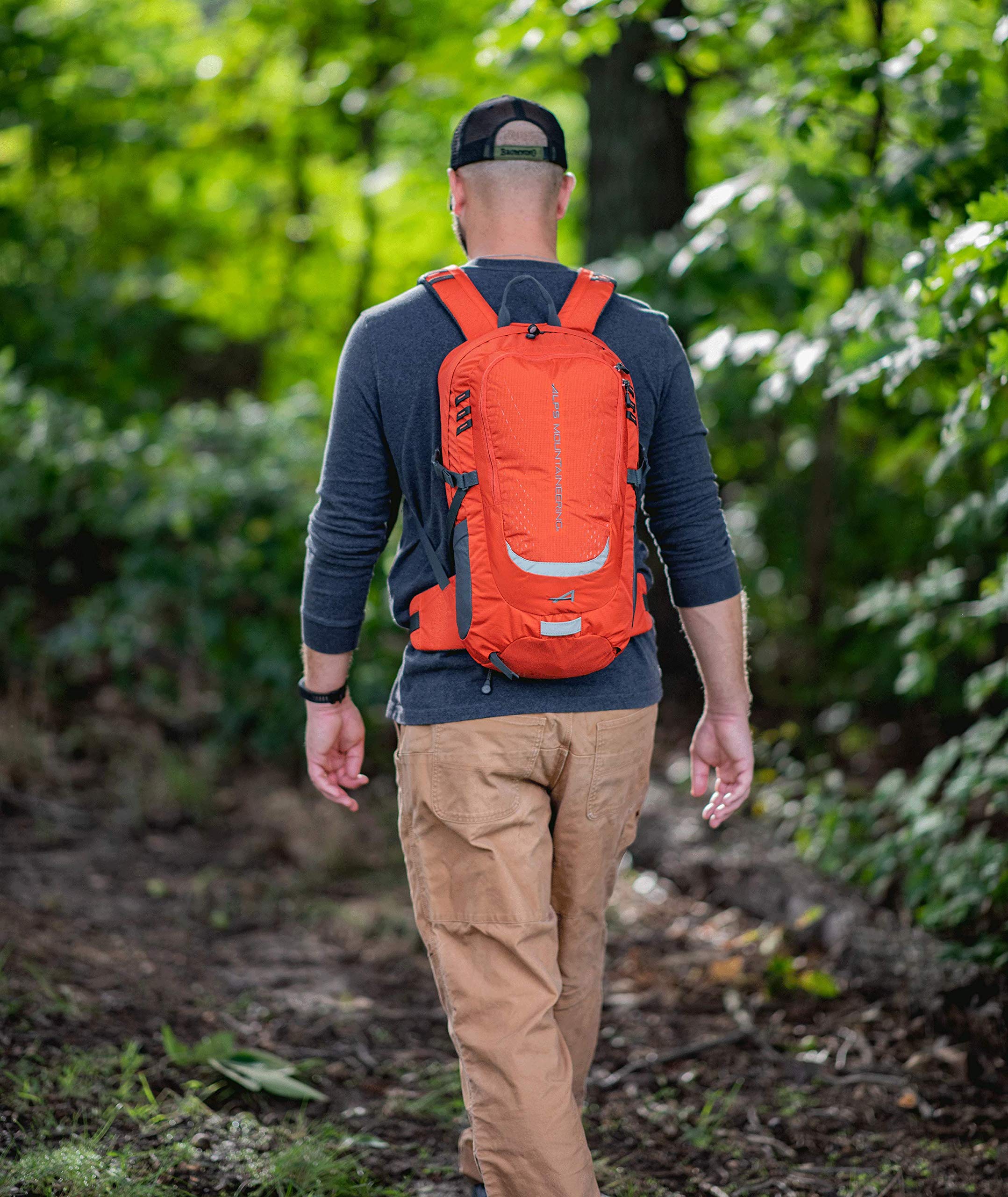 ALPS Mountaineering Hydro Trail 17L Hydration Backpack - Lightweight Hiking Daypack with Water Bladder for Outdoor Adventures, Camping & Trail Running