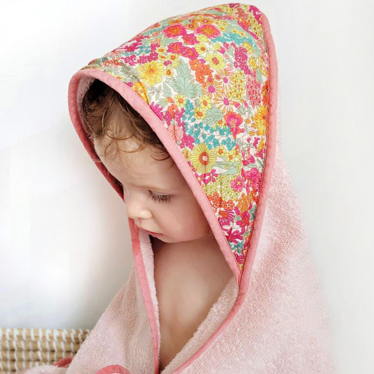 Barnabe Loves Coffee Bath Towel by Elena - Soft & Absorbent Cotton Towel for Bathroom, Spa, Pool, Beach & Gym Use