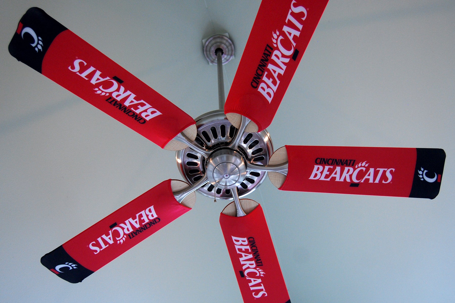 University of Cincinnati Bearcats Apparel & Merchandise - Official UC Bearcats Gear for Fans, Students & Alumni - Perfect for Game Day, School Spirit & Campus Life