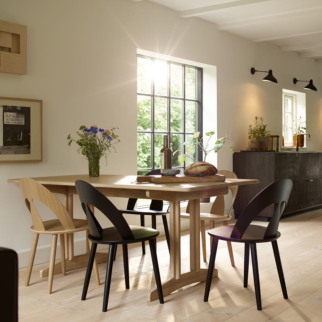 Modern C64 Shaker Rectangular Dining Table - Solid Wood Farmhouse Kitchen Table for 6-8 People - Perfect for Family Dinners, Entertaining Guests & Cozy Breakfasts