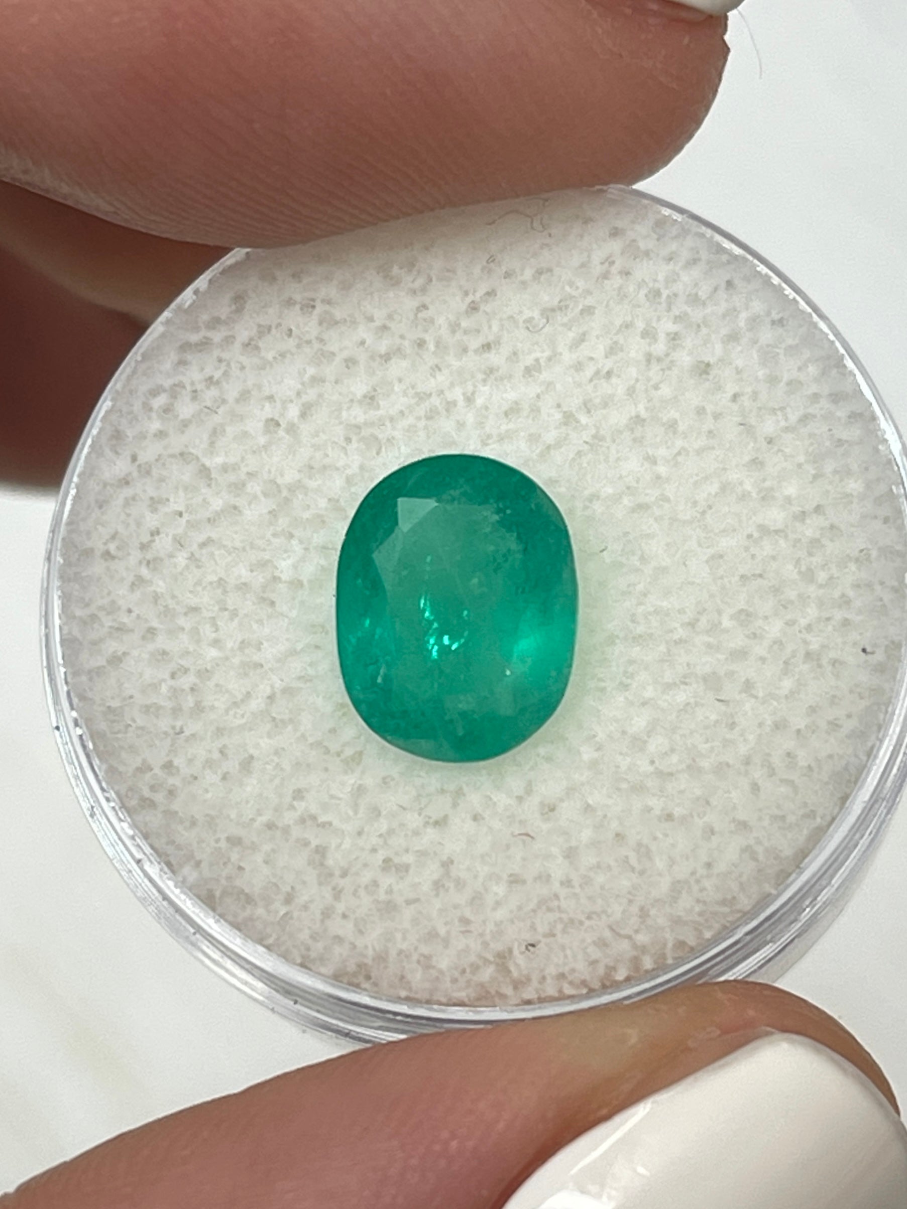 2.11 Carat 10x8mm Medium Bluish Green Natural Loose Colombian Emerald Oval Cut Gemstone for Jewelry Making, Engagement Rings & Collector's Items