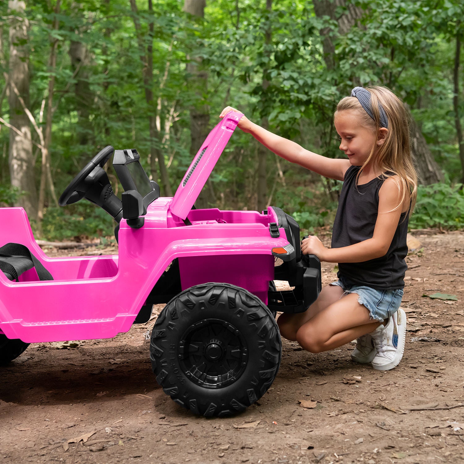 Safara Ride On Car for Kids - 12V Electric Battery Powered Toy Vehicle with Remote Control - Perfect for Outdoor Play, Birthday Gifts & Backyard Fun