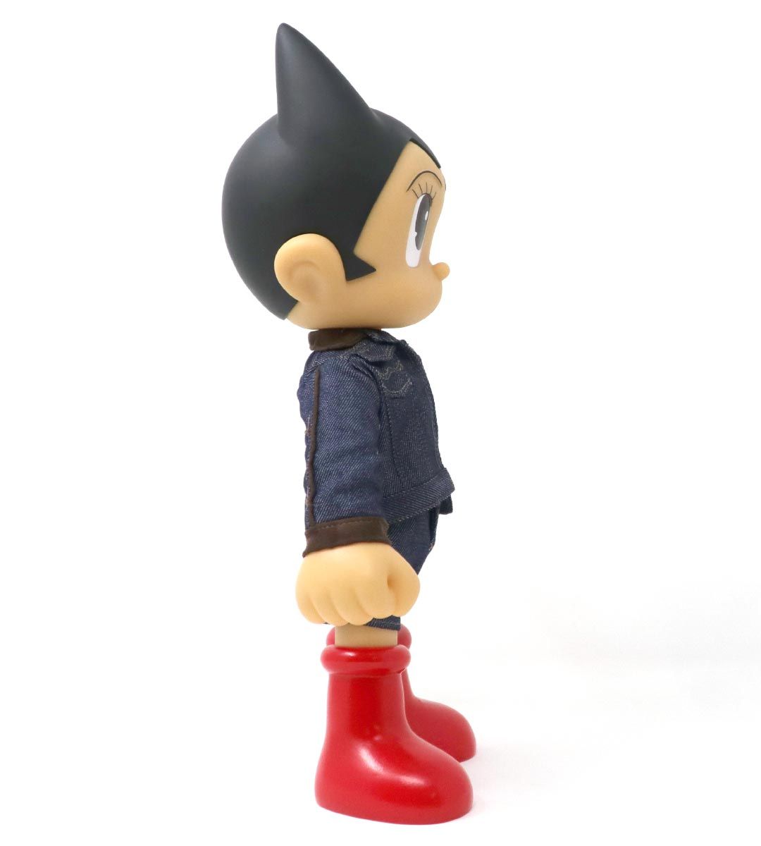 Astro Boy Master Series 06 Action Figure - Collectible Anime Robot Toy for Fans & Display - Perfect for Home Decor, Office Display, and Anime Collections