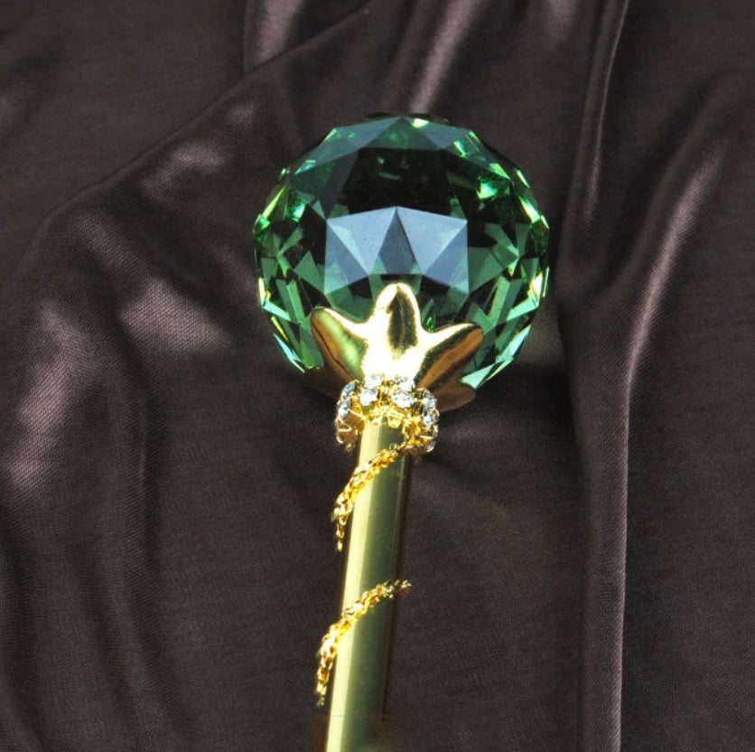 Green Crystal Scepter Wand for Spell Casting - Witchcraft, Wiccan Rituals & Cosplay Accessory - Perfect for Halloween, Fantasy Parties & Pagan Ceremonies