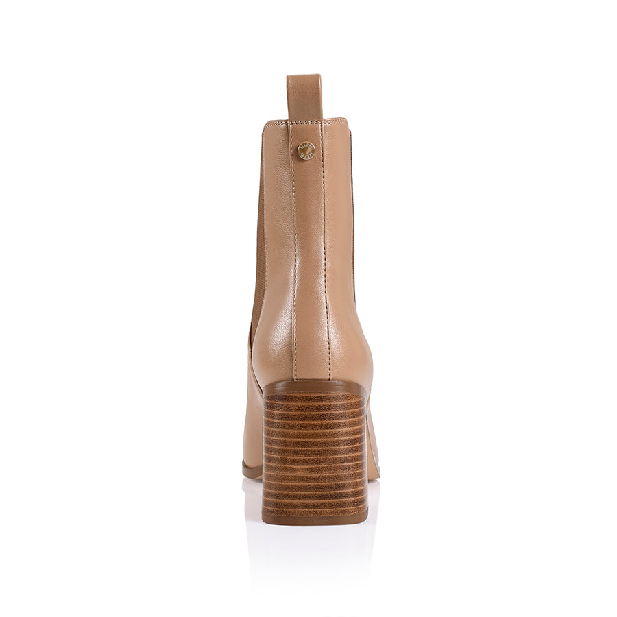 Link Chelsea Ankle Boots for Women - Dark Camel Smooth Leather - Perfect for Office, Casual Outfits & Fall/Winter Fashion
