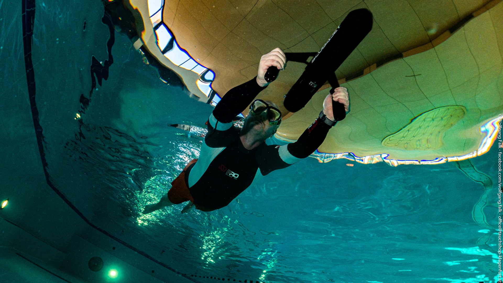 Scubajet Pro Portable Series - High Performance Underwater Scooter for Scuba Diving & Snorkeling | Free Shipping | Perfect for Ocean Exploration, Pool Training & Marine Photography
