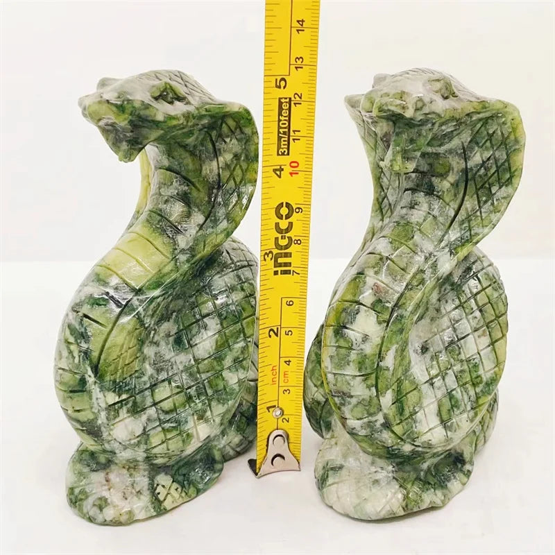 Handmade Natural Taxoite Cobra Snake Carving Statue - Healing Crystal Figurine for Home Decor, Feng Shui, Meditation & Spiritual Healing (1Pc) - Perfect for Yoga Rooms, Office Desks & Gift Giving