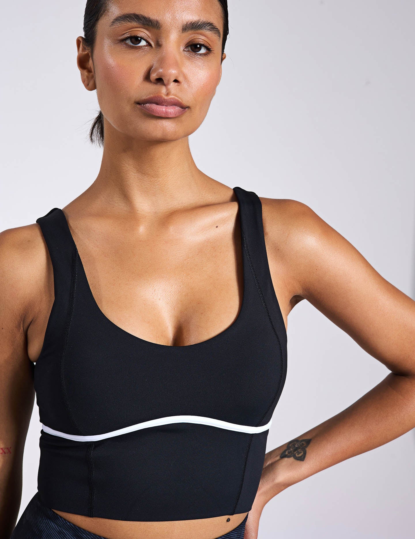 Ava High Support Sports Bra for Women - Black | Breathable & Comfortable Workout Top for Running, Yoga & Gym