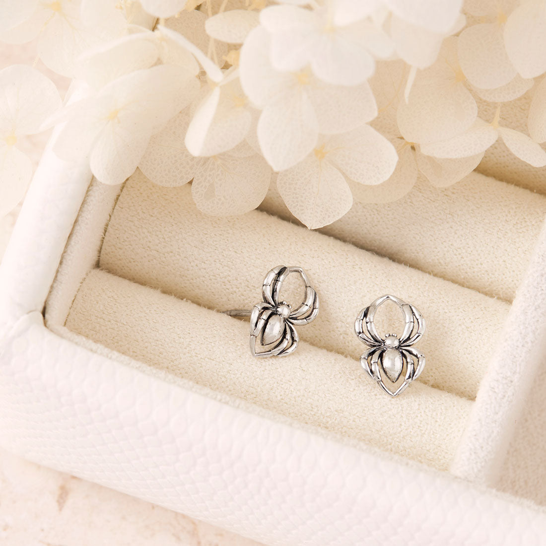 Black Widow Stud Earrings for Women - Punk Gothic Spiked Ear Studs for Cartilage, Helix, Tragus Piercing - Perfect for Parties, Concerts & Alternative Fashion