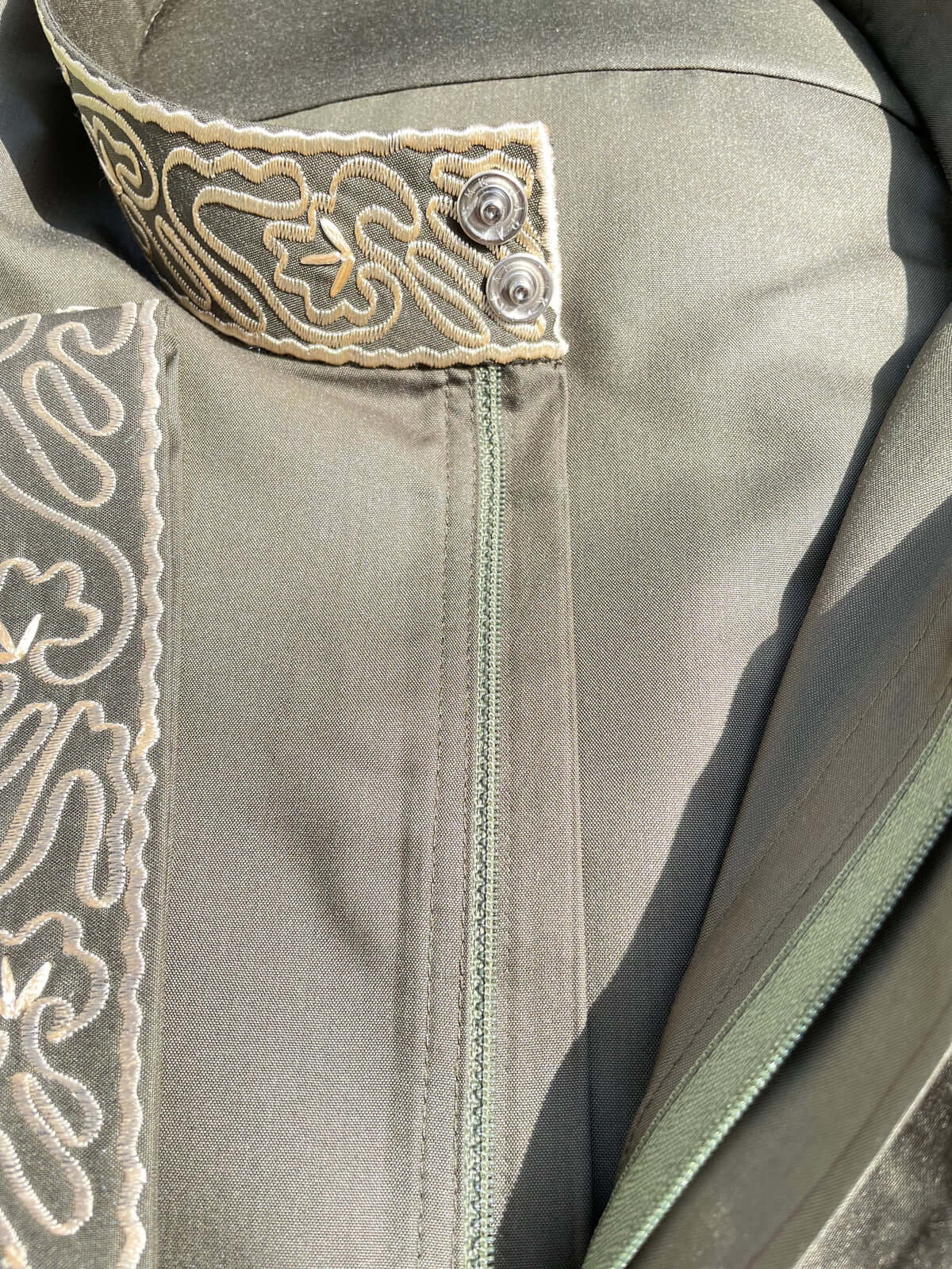 Premium Men's Forest Green Saudi Thobe with Gold Embroidery - Traditional Arabic Robe for Eid, Weddings & Special Occasions