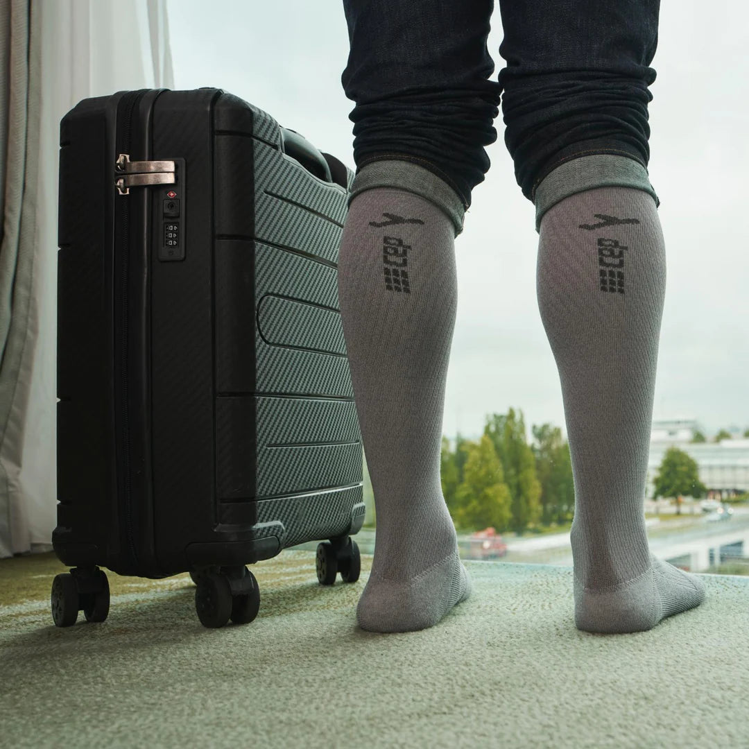 CEP Women's Flight Socks - Compression Socks for Air Travel & Long Flights (Light Grey) - Prevent Swelling & Improve Circulation - Perfect for Travelers, Nurses & Athletes