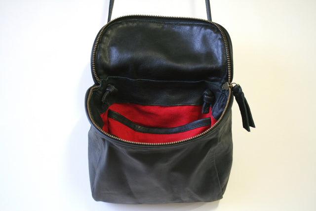 Professional Camera Bag for Photographers - Durable & Waterproof DSLR Backpack (Black) - Perfect for Travel, Hiking & Outdoor Photography
