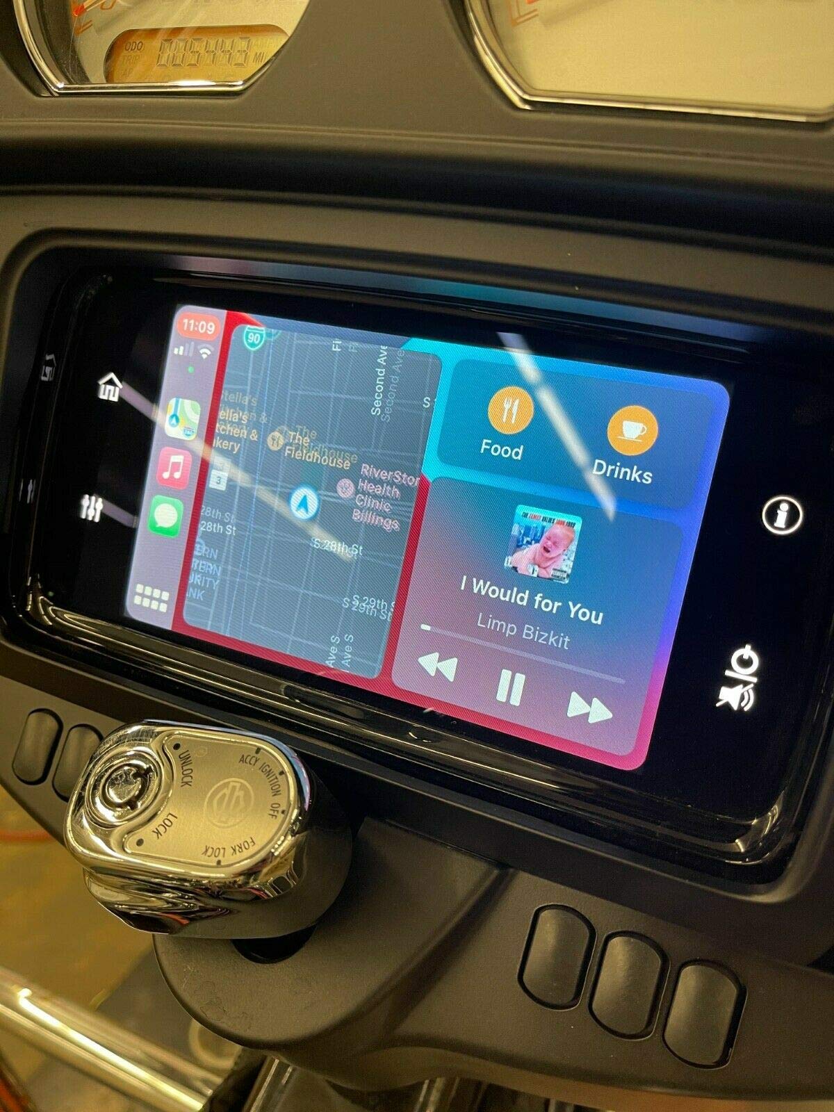 Aokus Apple CarPlay Adapter for Harley Davidson 2019-2023 Models - Wireless CarPlay Jumper for GTS Radio - Perfect for Road Trips & Motorcycle Navigation