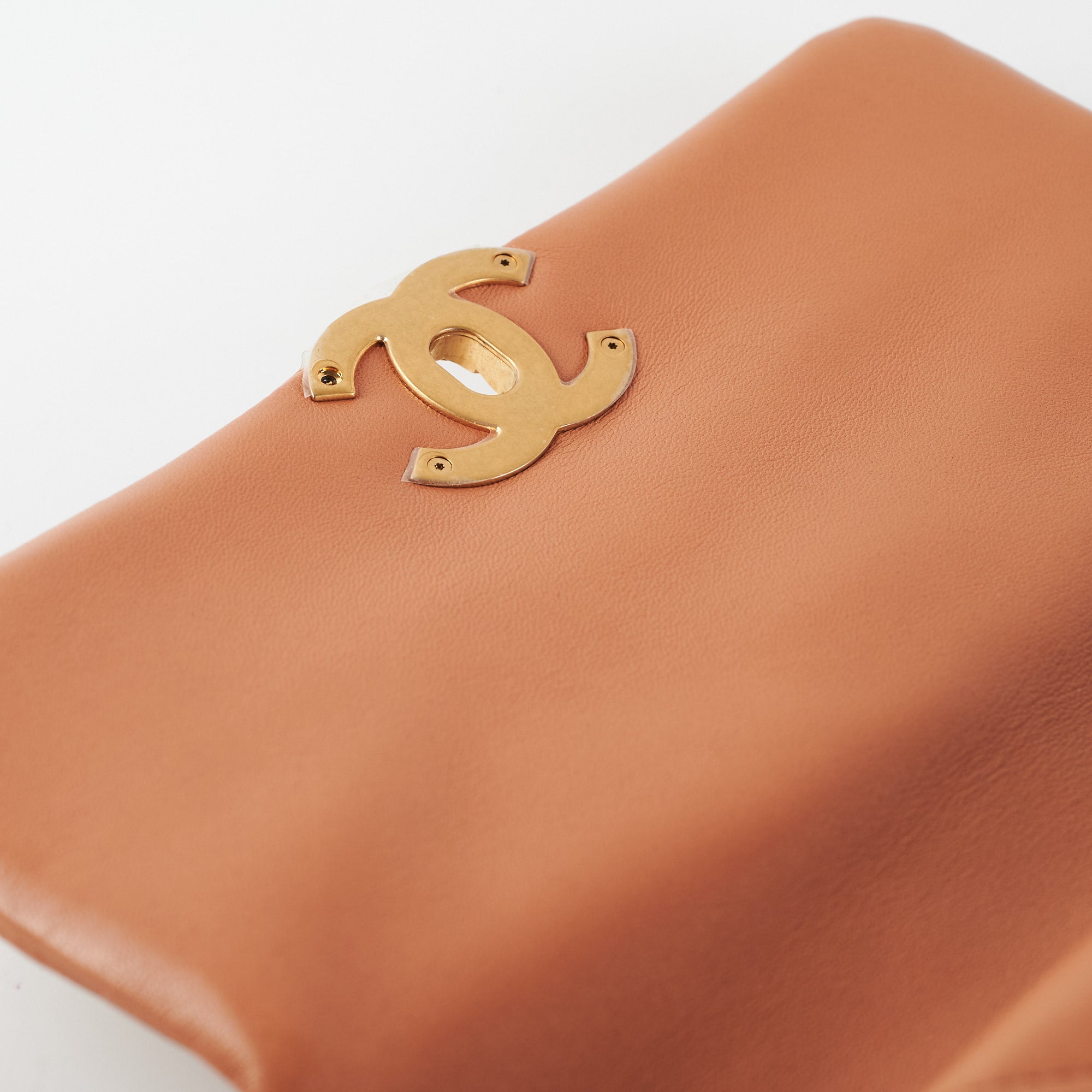 Chanel 19 Small Caramel 21P Handbag with Microchip - Luxury Designer Shoulder Bag for Women, Perfect for Daily Use, Work & Special Occasions