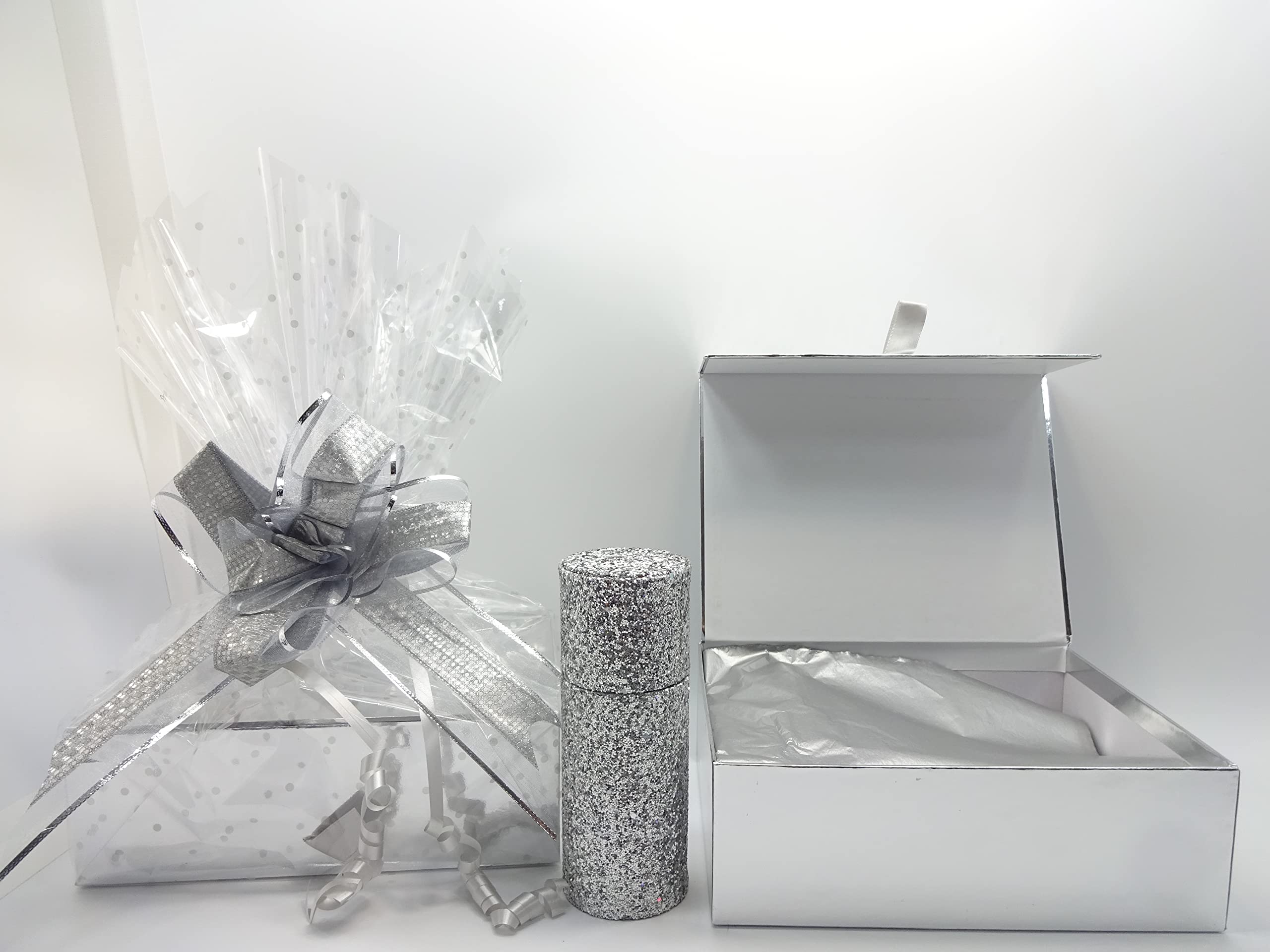 Rimmel London Beauty Gift Box Set - Kabuki Brush Set with Stand, Makeup Bundle Collection for Women | Perfect for Birthday Gifts, Christmas Presents & Beauty Lovers